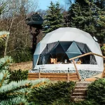Glamping *